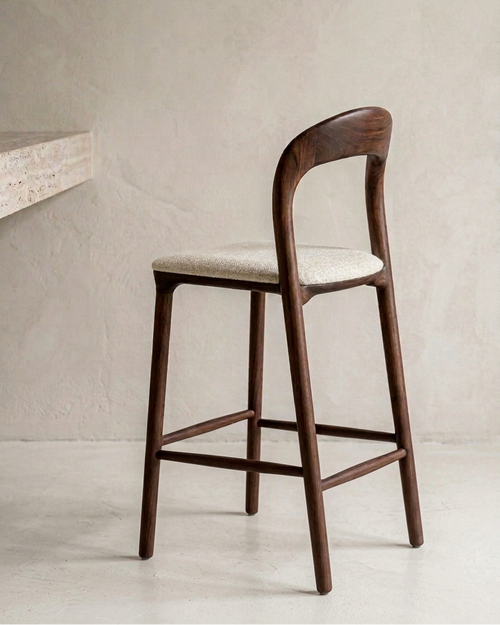 Ami barkruk - Walnut - Stoffen zitting
