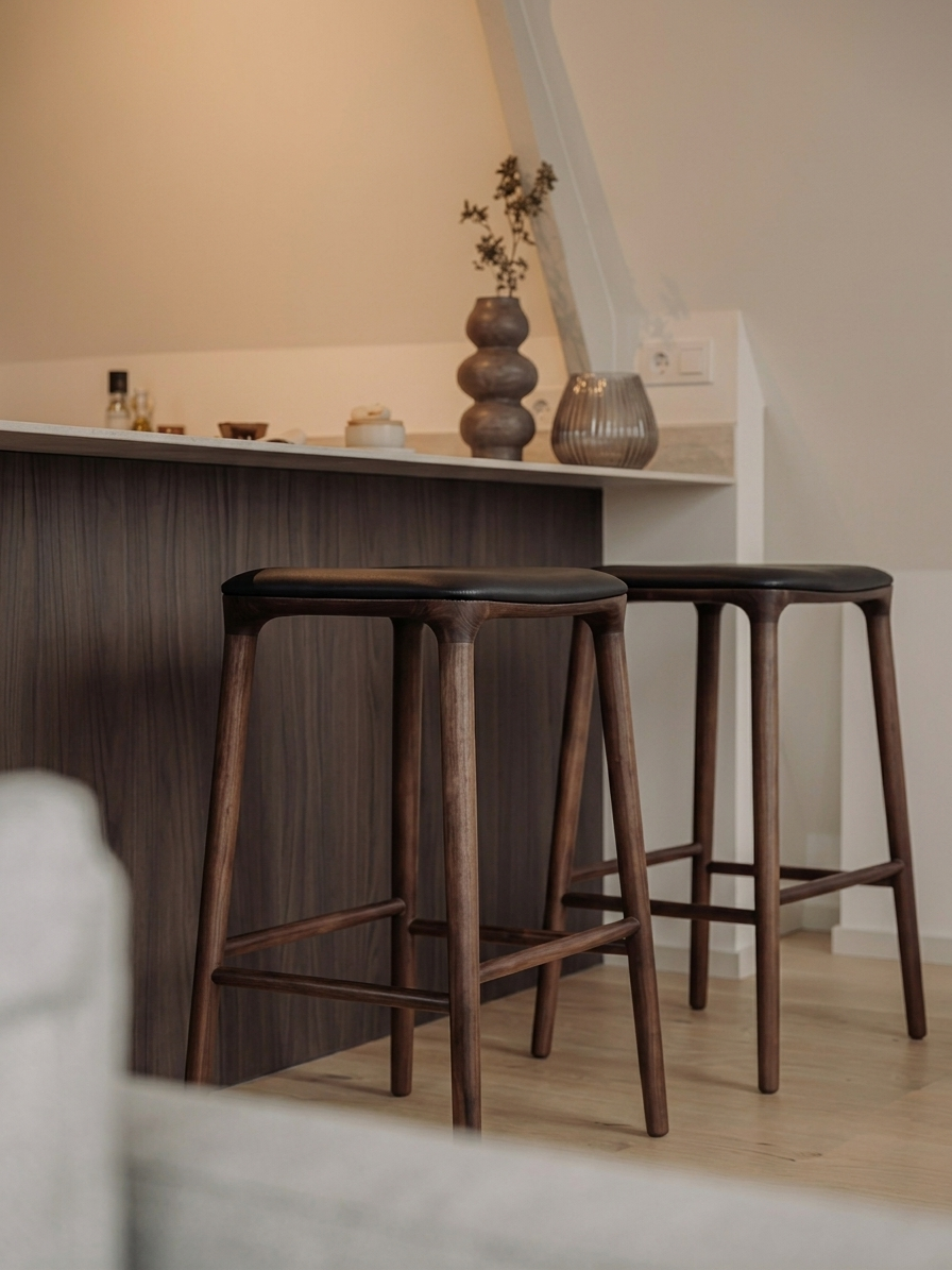 Yume barkruk - Zwart leer - Walnut