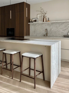 Yume barkruk - Stoffen zitting - Walnut