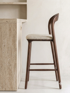 Ami barkruk - Walnut - Stoffen zitting
