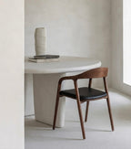 Ami eetkamerstoel - Walnut - Zwart leer