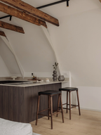 Yume barkruk - Zwart leer - Walnut