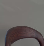 Ami barkruk - Walnut - Zwart leer