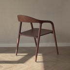 Video Ami eetkamerstoel walnoot met houten zitting